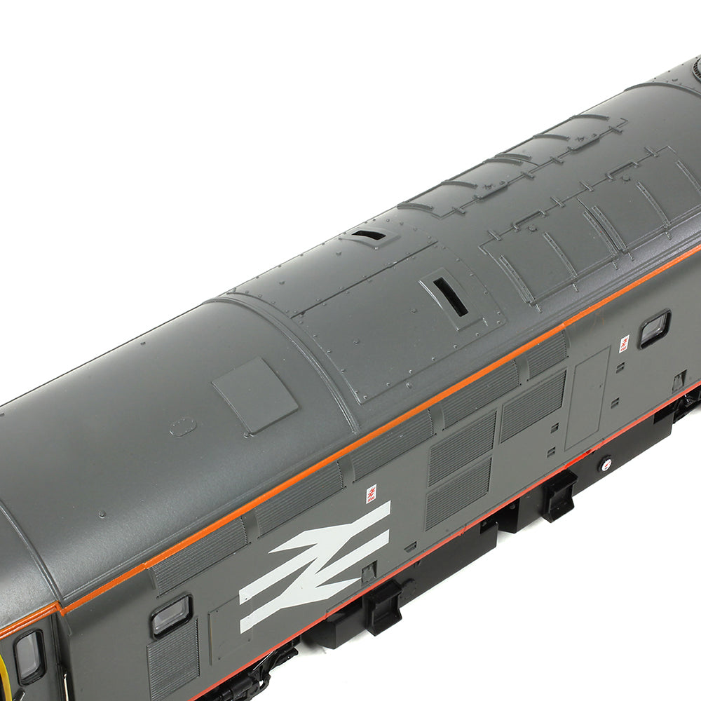 Bachmann 35-305 - Class 37/0 37371 BR Railfreight (Red Stripe)