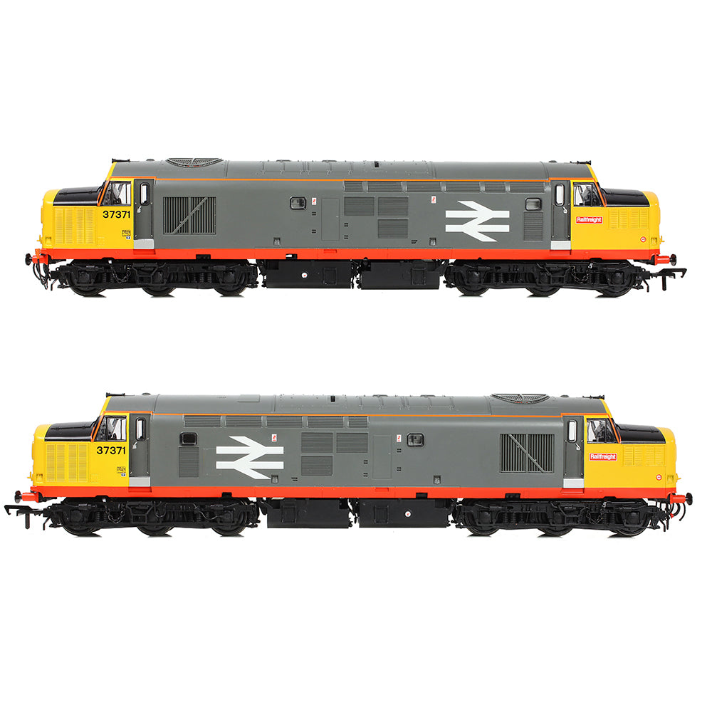 Bachmann 35-305 - Class 37/0 37371 BR Railfreight (Red Stripe)