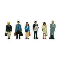 Bachmann 36-044 - Station Passengers Standing