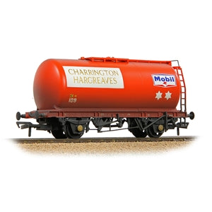 Bachmann 37-592A - BR 45T Class B TTA Tank Wagon 'Charrington Hargreaves/Mobil' Red (Weathered)