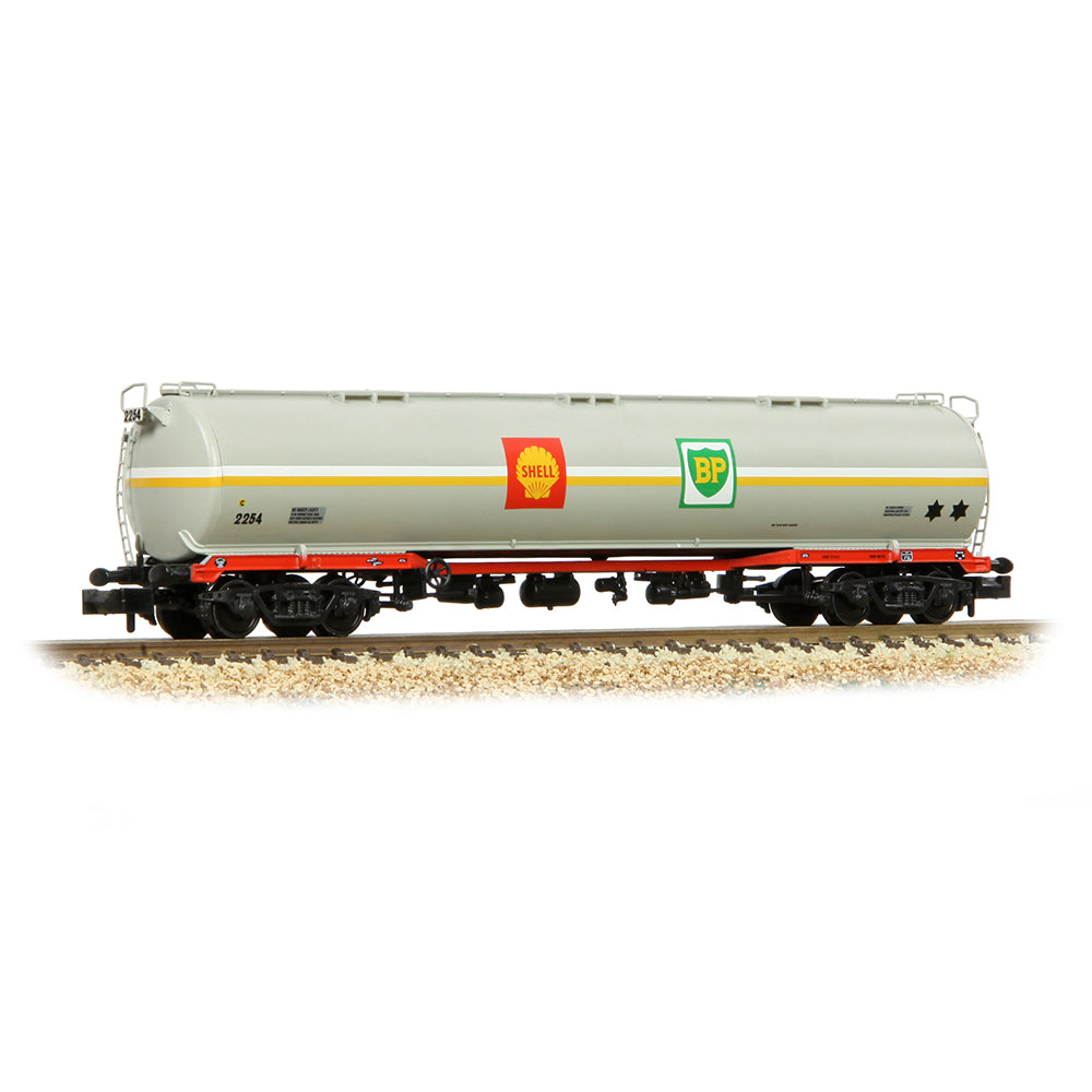 Graham Farish 373-564A - 100T TEA Class A Bogie Tank Wagon 'Shell/BP' Grey