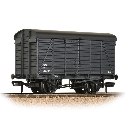 Bachmann 38-083A - SR 12 Ton 2+2 Planked Ventilated Van GWR Grey