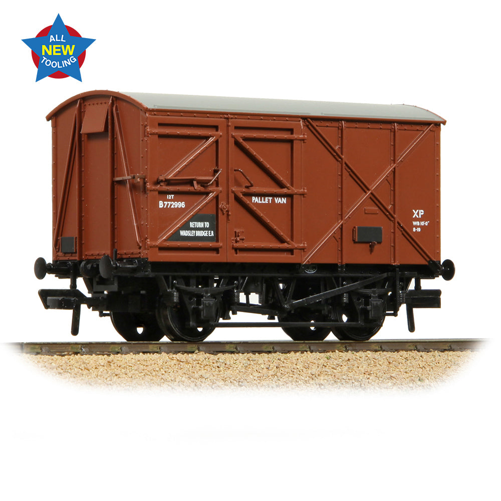 Bachmann 38-950A - BR 12T Palvan 'Pallet Van' BR Bauxite (Early)