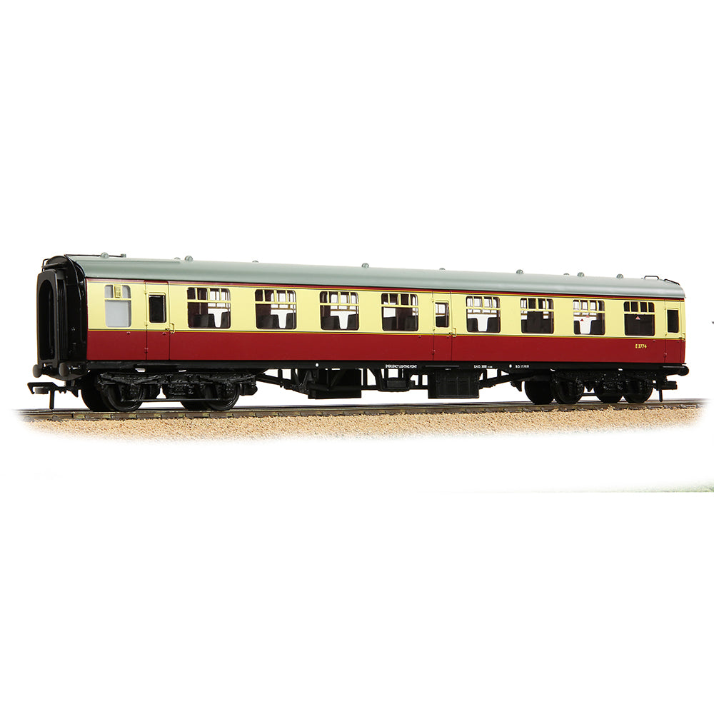 Bachmann 39-052H - BR Mk1 TSO Tourist Second Open BR Crimson & Cream