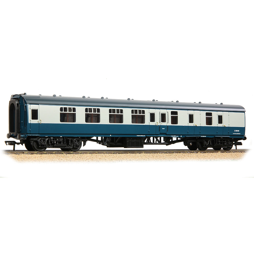 Bachmann 39-075E - BR Mk1 BSK Brake Second Corridor BR Blue & Grey