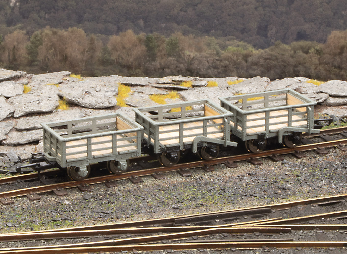 Peco O-16.5/NG7 Narrow Gauge Kits OR164 - Penrhyn Quarry Railway Slate Wagons (3) Laser-cut kits (NG7)