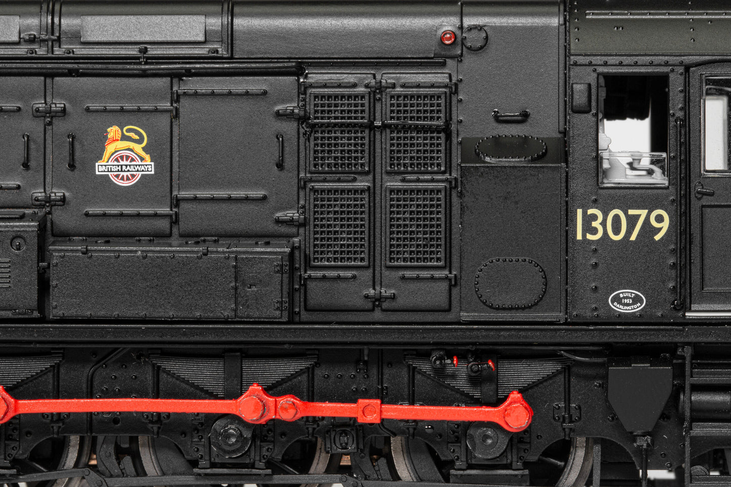 Hornby R30121 - NRM BR Class 08 0-6-0 No.13079