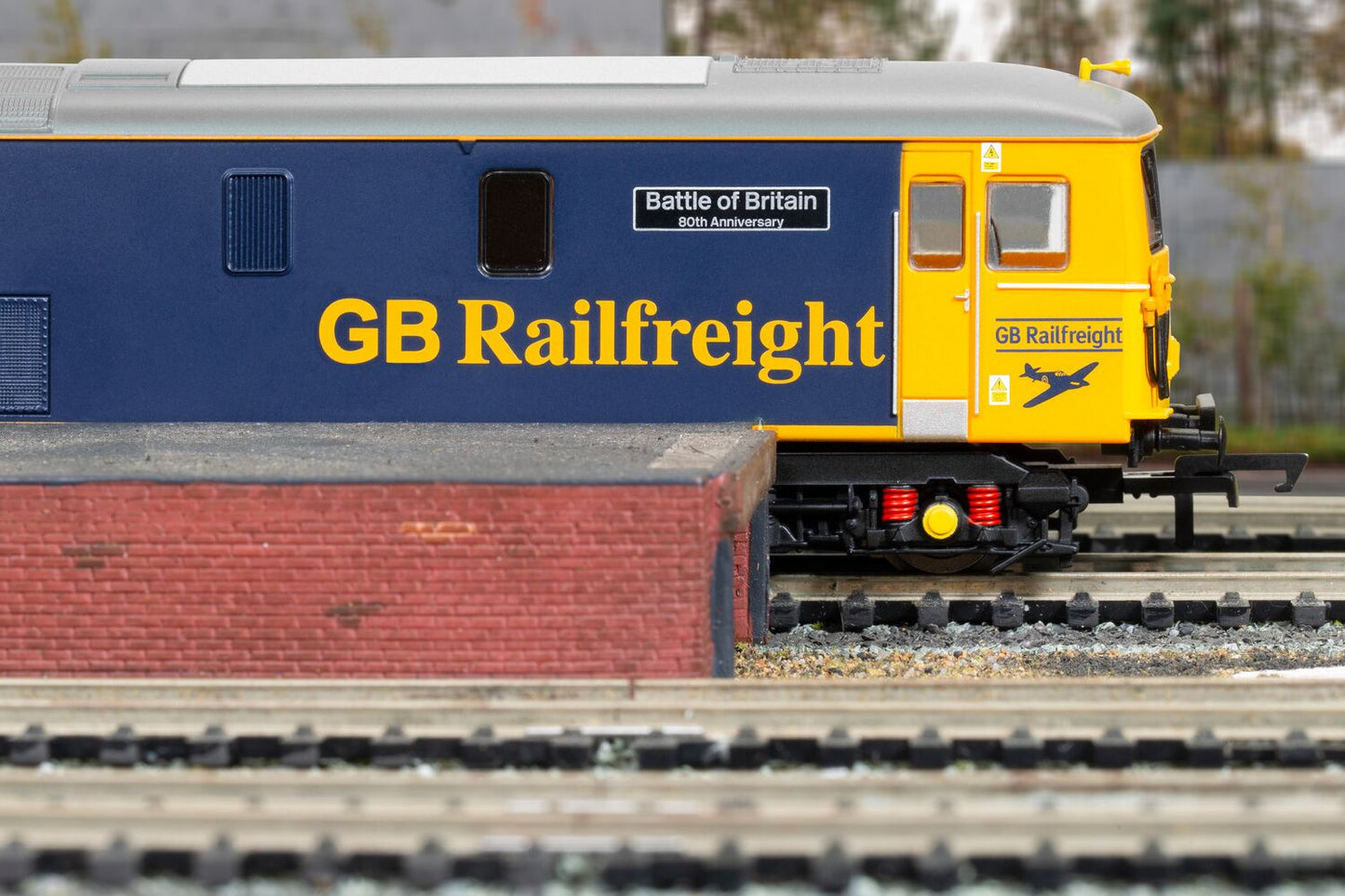 Hornby R30176TXS - GB Railfreight Bo-Bo Class 73 'Battle Of Britain 80th Anniversary' No.73109 (WITH SOUND)