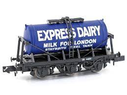 Dapol 2F-031-019 - 6 Wheel Milk Tanker Express Dairies Milk For London ...