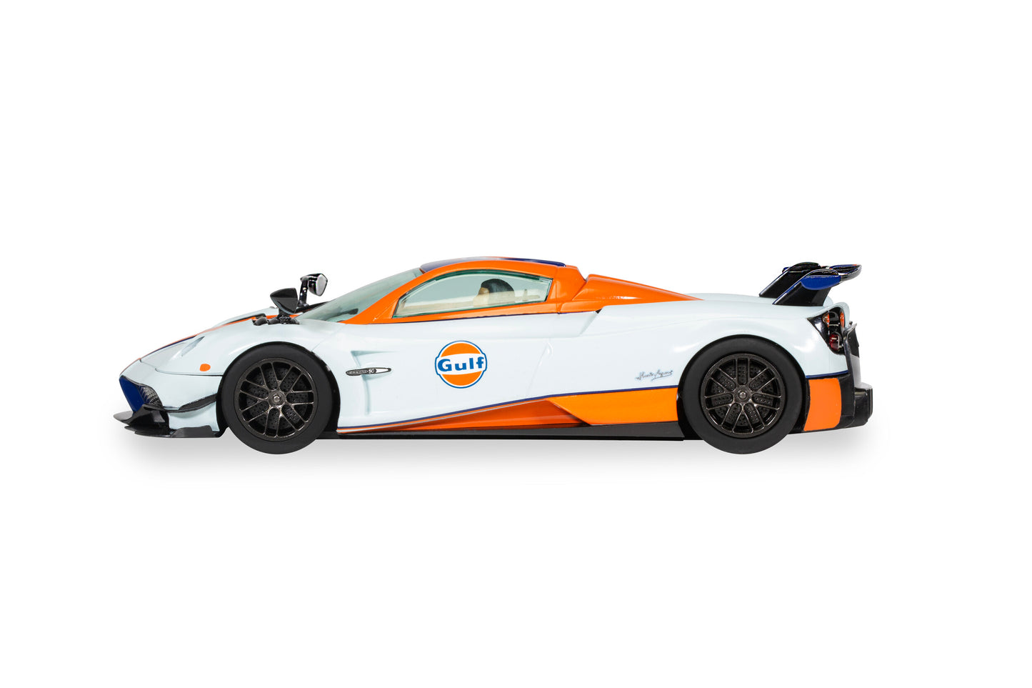 Scalextric C4335 - Pagani Huayra BC Roadster Gulf Edition