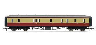 Hornby R4404A - BR Hawksworth Passenger Brake 'W316W'