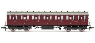 Hornby R4648 - BR Gresley Suburban 1st Class Coach 'E81035E'