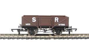 Hornby R6340A - SR 5 Plank Wagon '14133'