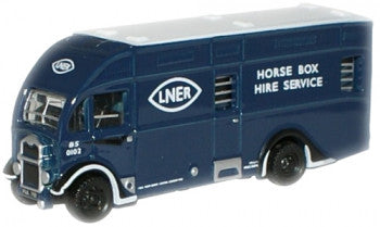 Oxford Diecast NAH002 - LNER Albion Horsebox